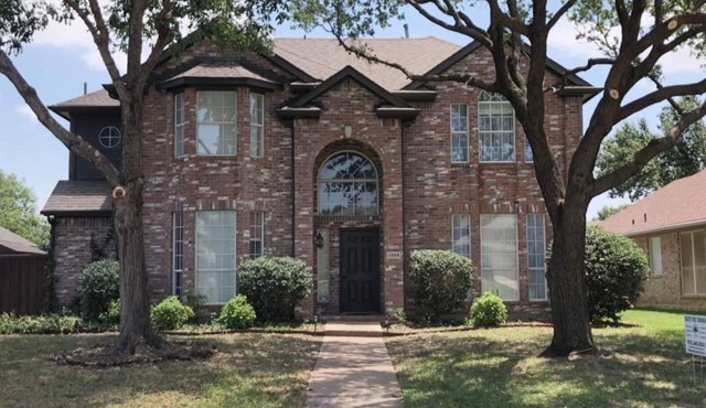 Remodeled luxury with Proximity