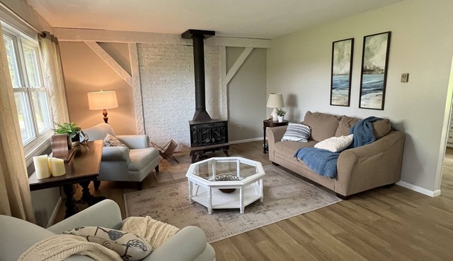 Remodeled Modern 4BR Avon Home with 3 Living Rooms on Large Private Lot/Farm