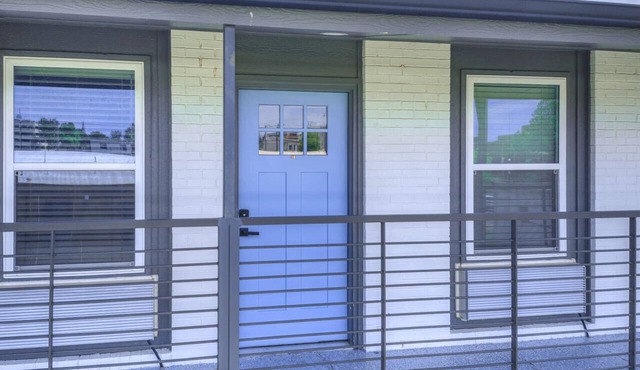 Remodeled Modern 1 Bed