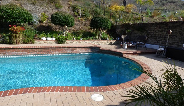 Remodeled one story pool home, hiking trails, lake, beach & more.