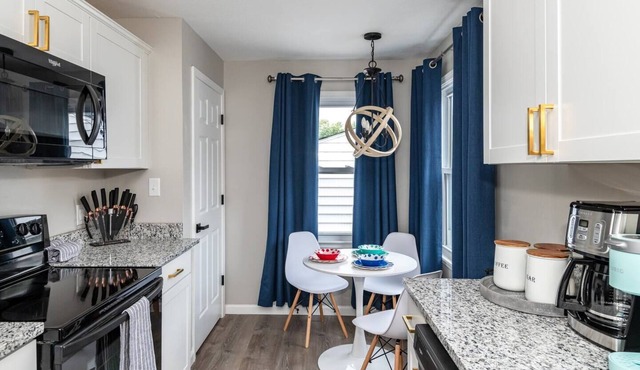 Remodeled-Pet friendly-5 min to WPAFB and Downtown