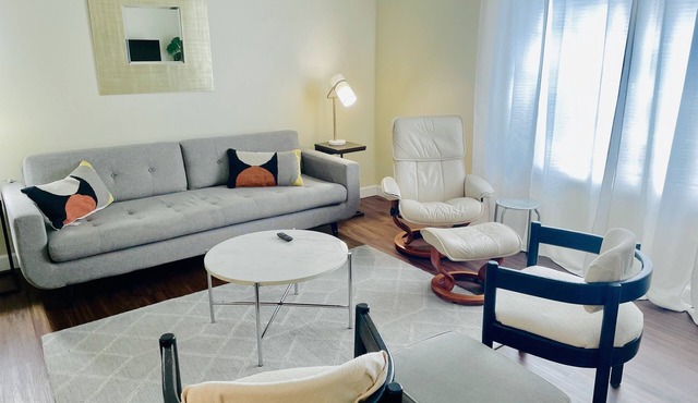 Remodeled Raleigh condo, cozy and convenient
