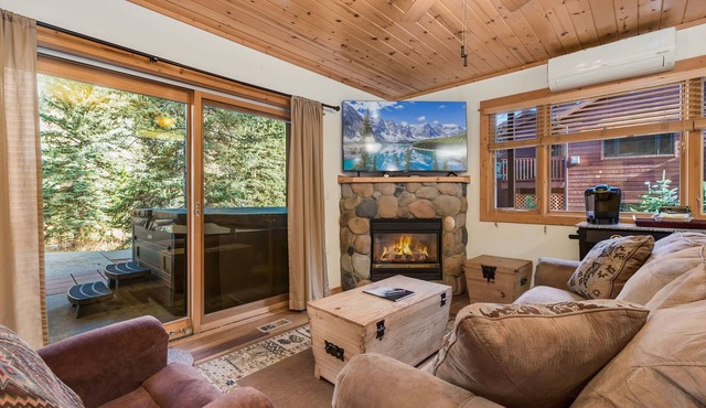 Remodeled Riverfront Retreat Private Hot Tub