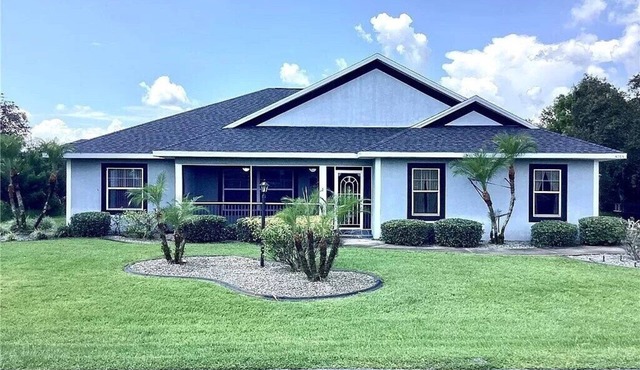 Remodeled with pool/spa home in golf resort for rental! Very cool house!