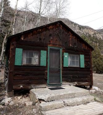Remote and Off-Grid Cabin in Poudre Canyon, Perfect for a Fishing Retreat
