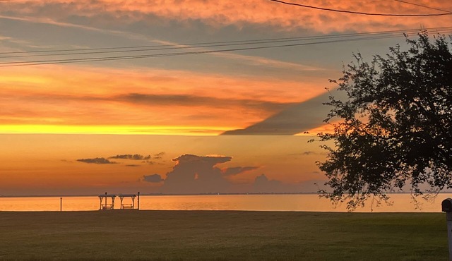 Remote Bay View Home near tranquil Carancahua Bay