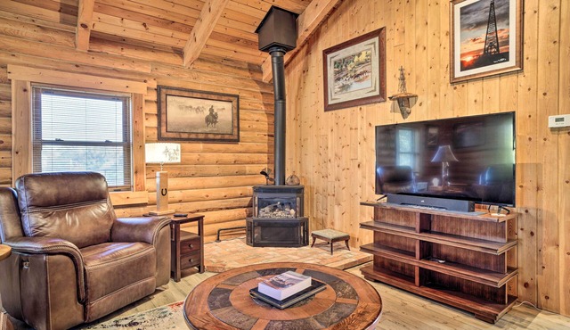 Remote Cabin w/Gas Stove < 7 Mi to Town!