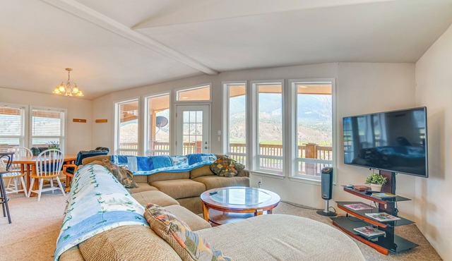 Remote Kingston Cabin w/Mtn Views: Fish & ATV!