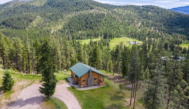 Remote Mountain Cabin with Incredible Views