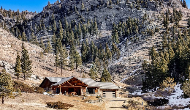 Remote Mountainside Cabin By Stillwater River
