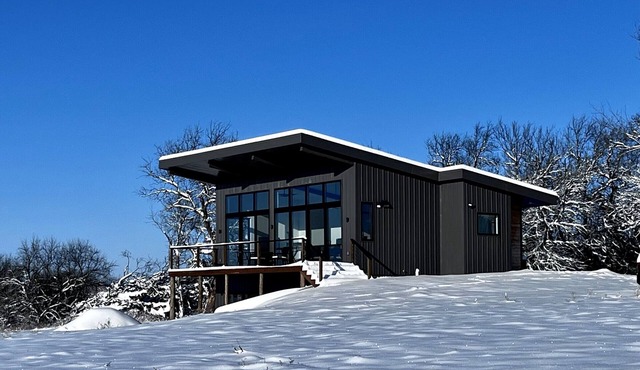Remote Prairie Home Getaway