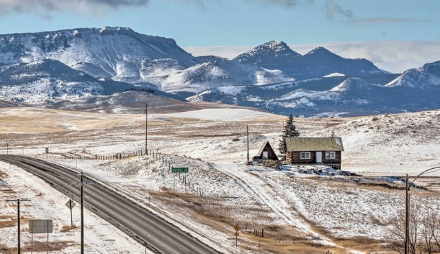 Remote Wolf Creek Cabin - Wide Open Spaces!