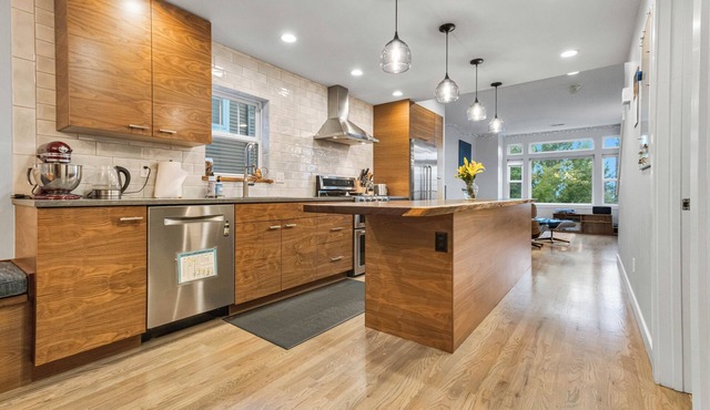 Remote Workers' Dream with Parking & Sunset Views!