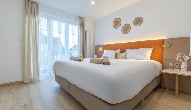 Renaissance - 5 Voyageurs - Cité des Loisirs