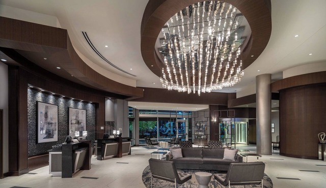 Renaissance by Marriott Boston Patriot Place Hotel