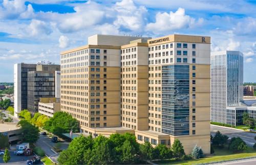Renaissance Chicago O'Hare Suites Hotel