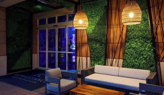 Renaissance Meadowlands Hotel