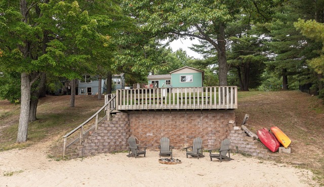 Rennie Lake Hideaway