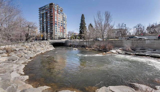 Reno 1 Bedroom, corner view condo, on the Truckee River Walk, bike, theater.