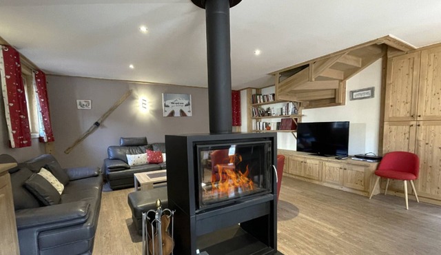 Renovated chalet with sauna, garage & Wi-Fi - Saint-Martin-de-Belleville
