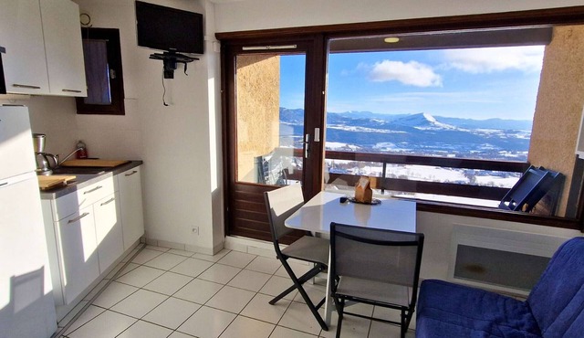 Renovated studio 2 pers - South balcony - Pets allowed