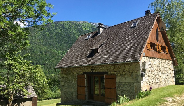 Renovated barn. Pets welcome!