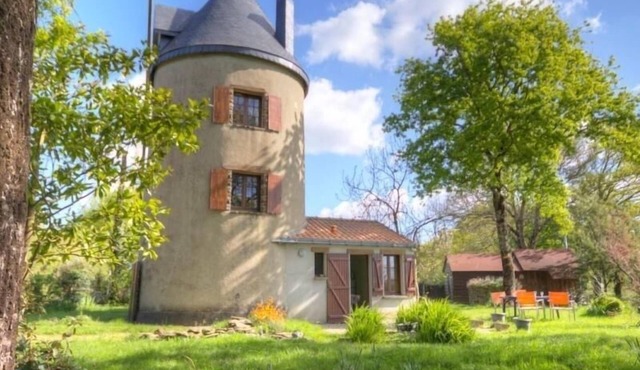 Renovated mill with enclosed garden near Pornic