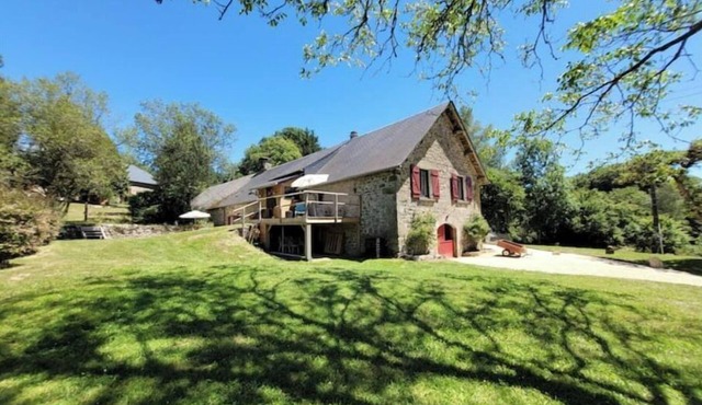 Renovated farmhouse in the heart of nature in Corrèze