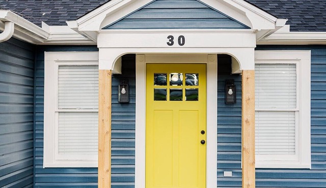 Renovated 1940's era cottage - 2 Blocks from downtown Bellville!