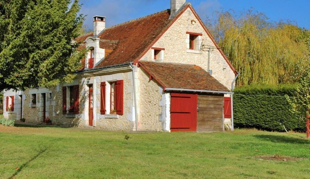 Renovated 19th-century farmhouse, near Beauval Zoo, pets allowed, 1700m² garden