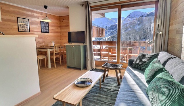 Renovated 2-room cabin apartment, Méribel, pets allowed