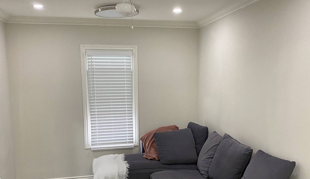 RENOVATED | 2BED|2 BATH| SLEEP 5| HOUSE