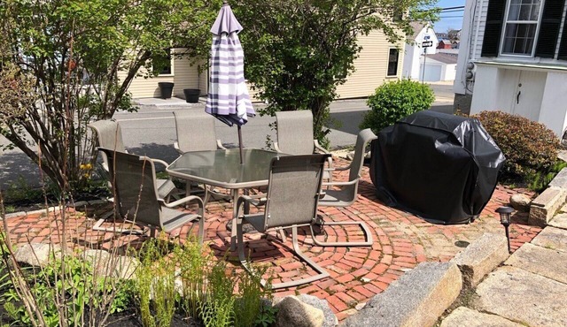 Renovated 3 Bedroom 2 Baths views of Rockport Harbor from Master and Livigroom