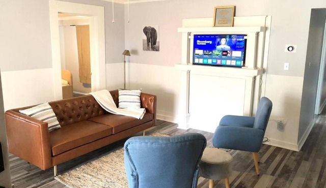 Renovated 3 bedroom close to downtown!