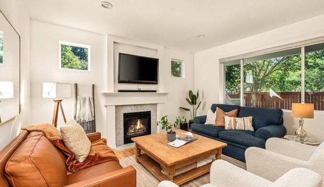 Renovated 3BR Retreat – Ideal for 30+ Day Stay