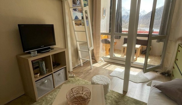 Renovated 4-person studio with lake view Artouste Fabrège