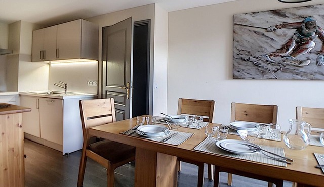 Renovated 4-room apartment, 8 people, WIFI, sauna, hammam, near slopes, Les Menuires