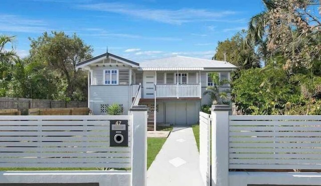 Renovated 4BR Home Queenslander | Prime Townsville