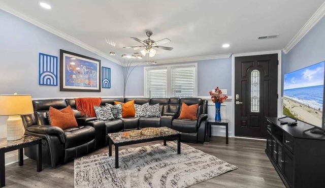 Renovated 4BR Retreat Near NMB Cherry Grove