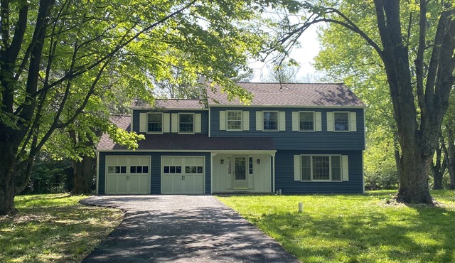 Renovated 5 bedrooms. 6 beds. Great water pressure! New memory foam beds!