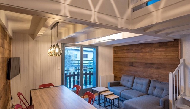 Renovated 80m2 duplex in chalet. Ski-in ski-out option