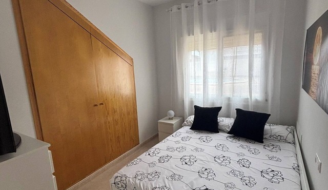 Renovated apartment with pool and 2 minutes from the beach. Quiet location