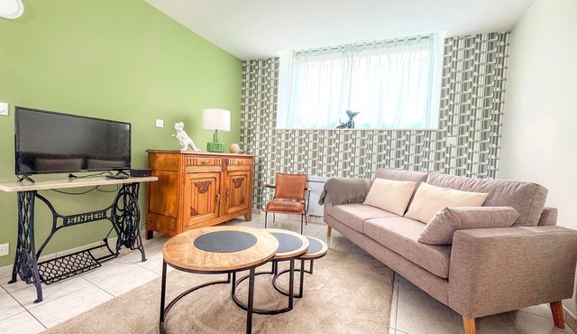 Renovated Apartment in the Heart of Pont-l’Abbé – River View, Near the Ocean