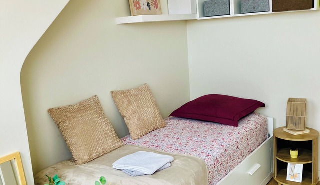 Renovated apartment in historic center and near train station