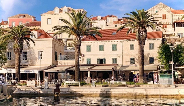 Renovated Apartment In The Stone House In The Centre Of Old Cavtat