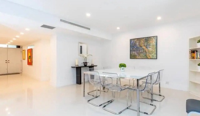 Renovated Apt in Key Colony pool and Beach access