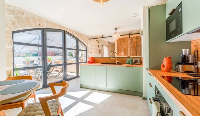 Renovated barn between Cévennes and Camargue
