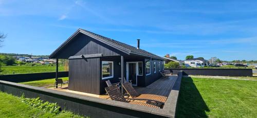 Renovated Beach House With Unique Location