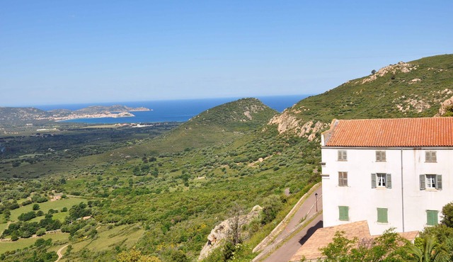 RENOVATED BERGERIE CLIMATISEE PANORAMIC VIEW POOL HEATED BEACHES A 12MN