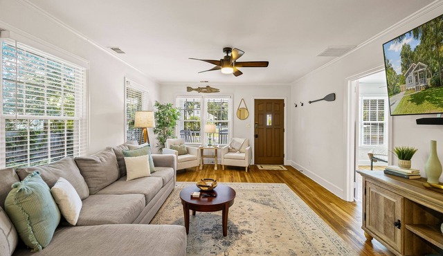 Renovated Bungalow Steps to Wilmington River w/Large Yard By Lucky Savannah